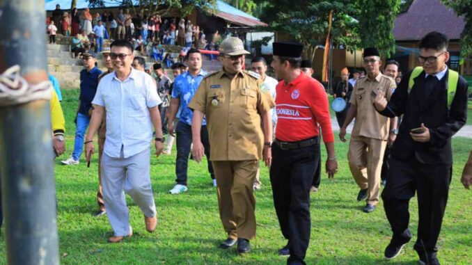 Bupati Pasaman H.Benny Utama Buka Turnamen Sepak Bola Di Pasaman Barat
