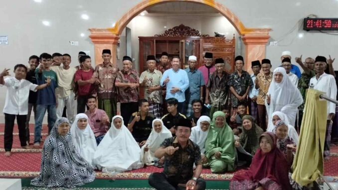 Majelis Taklim Ikhlashul Munawwarah Anakan Batangkapas Silaturahmi dengan Bakri Maulana