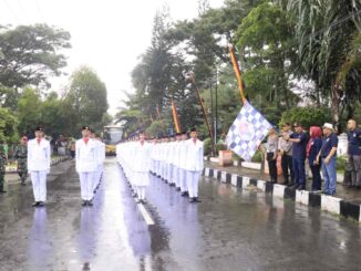 Pawai alegoris di Payakumbuh tetap meriah dan sukses meski diguyur hujan