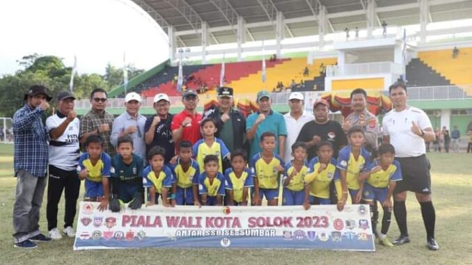 SSB Se-Sumbar Resmi Ditutup Wako Zul Elfian Umar.