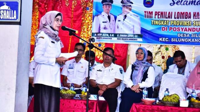 Sekretaris Daerah Kota Sawahlunto Dr. dr. Ambun Kadri, MKM beri sambutan dalam Lomba Kader Posyandu Berprestasi