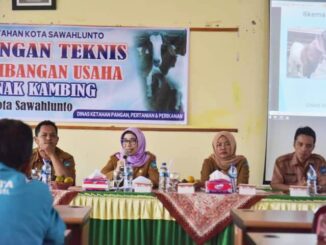 Sekretaris Daerah Kota Sawahlunto Dr. dr. Ambun Kadri, MKM buka Bimtek Pengembangan Usaha Ternak Kambing