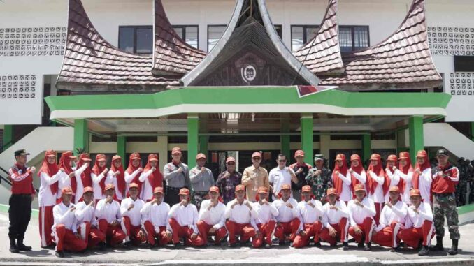 Tinjau Kesiapan Peringatan HUT Ke-78 RI, Bupati Apresiasi Kesiapan Paskibra