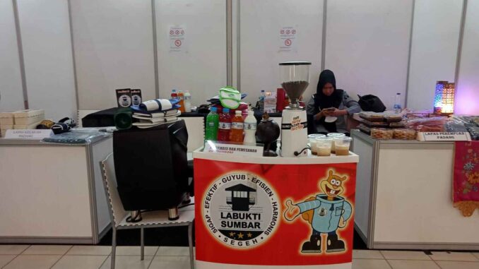 Hasil Karya WPB Lapas Bukittinggi tampil di Mobile Intellectual Property Clinic