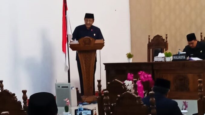 Irland Juru Bicara Fraksi PAN Golkar PDI Perjuangan