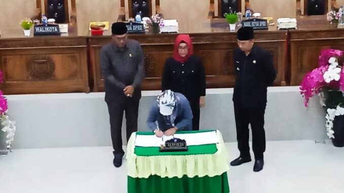 Penandatanganan Nota Kesepakatan Perubahan KUA-PPAS APBD 2023