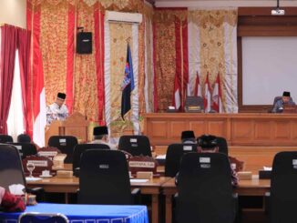 Pj. Wali Kota Payakumbuh saat rancangan perubahan APBD tahun 2023