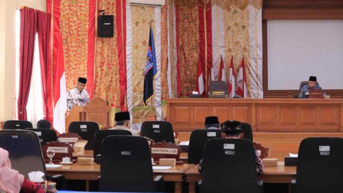 Pj. Wali Kota Payakumbuh saat rancangan perubahan APBD tahun 2023