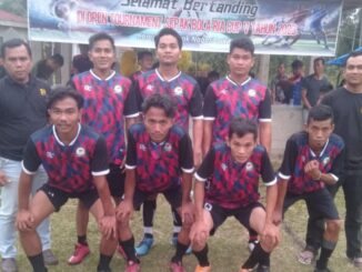 Bakri Maulana Ikut Suport Sepakbolaria Cup V Kampung Tarok Lakitan.