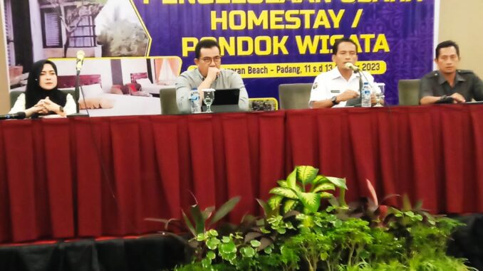 Dr. Eka Mariyanti, SE, MM, CBV, CHR, Pj Wali Kota Dr. Zefnihan, AP, M.Si, Kepala Disparpora Adri Yusman, S.Sos, MM, Kepala Bidang Destinasi dan Industri Pariwisata Disparpora Kota Sawahlunto, Suhendratno, ST