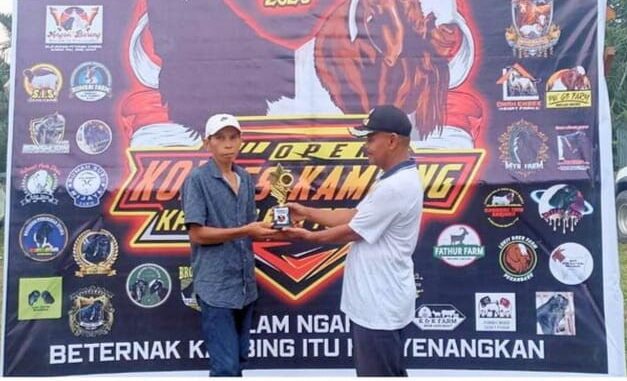 Kelompok tani Jam Gadang Juara pada Open Kontes Kambing Kecamatan Kampar Kiri Tengah