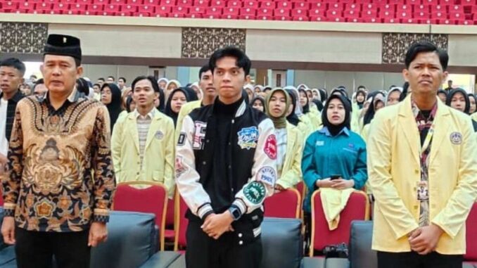 Laksa Purn Dr..Ir.Yuhastihar,MM DT Indo Mangkuto Jadi Narasumber Seminar Nasional di Auditorium UNP Padang.