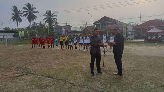Pembukaan Turnamen Futsal Berlin Cup 1 oleh Efriyon Coneng