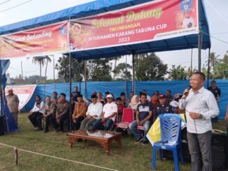 Pembukaan Turnamen Karang Taruna Cup 2023 Subarang Batuang oleh Staf Ahli Elvi Jaya