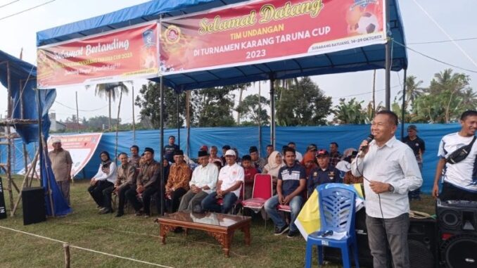 Pembukaan Turnamen Karang Taruna Cup 2023 Subarang Batuang oleh Staf Ahli Elvi Jaya