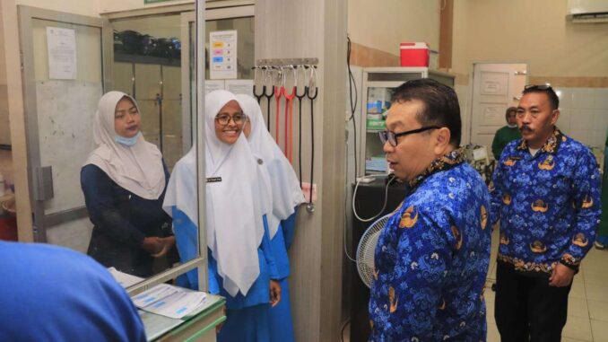 Pj Wali Kota Payakumbuh lakukan tinjauan pelayanan di RSUD Adnan WD.
