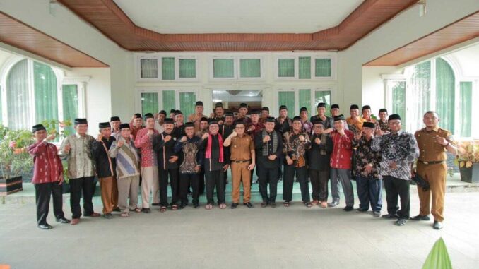 Pj.Wako Payakumbuh temu ramah dengan KAN 10 Nagari yang ada di Kota Payakumbuh.