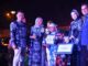 Wakil Wali Kota Ismed, SH, Ketua DPRD Eka Wahyu, SE, Ketua Dekranasda Sawahlunto Ny. dr. Erly Wirdayani, SpA, M.Biomed dan Pj Wali Kota Sawahlunto Dr. Zefnihan, AP, M.Si saat penyerahan pemenang