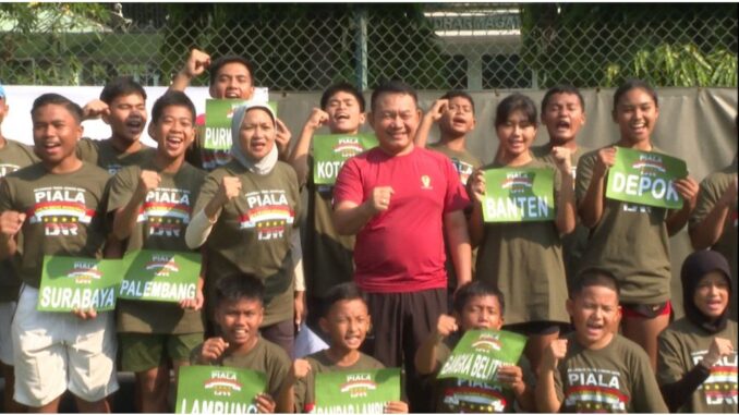 200 peserta Kejurnas Tenis Junior semakin bersemangat.