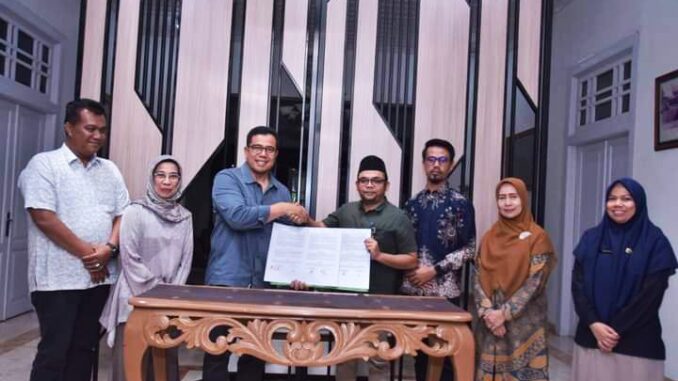 Naskah Perjanjian Hibah Daerah ditandatangani untuk Dukung Penyelenggaraan Pilkada Tahun 2024.