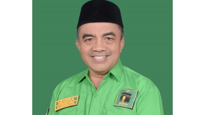 Drs. Hendra.