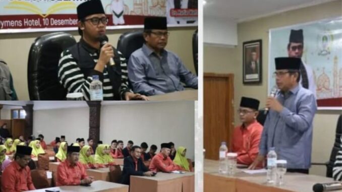 Pelepasan Kafilah Bukittinggi menuju MTQ Sumbar ke-40 oleh Walikota Erman Safar.
