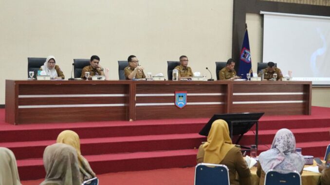Rapat evaluasi penanganan sampah yang digelar Pemko Payakumbuh.