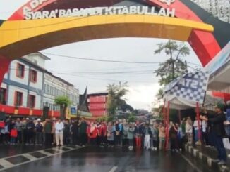 Pemko Bukittinggi gelar jalan sehat bersama Kopri dan masyarakat.