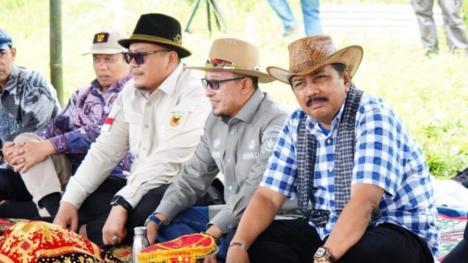 Penutupan acara alek pacu jawi.