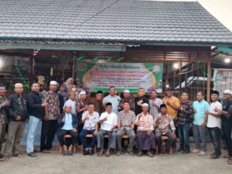 Buka bersama PT Agrowiratama dengan mitra dan relasi perusahaan.