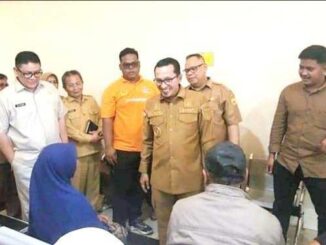 Bupati Eka Putra mengunjungi RSUD.M.Ali Hanafiah Batusangkar.