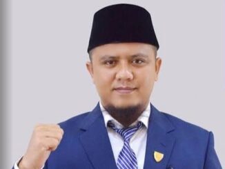 Ketua DPRD Pessel, Ermizen, S.Pd.