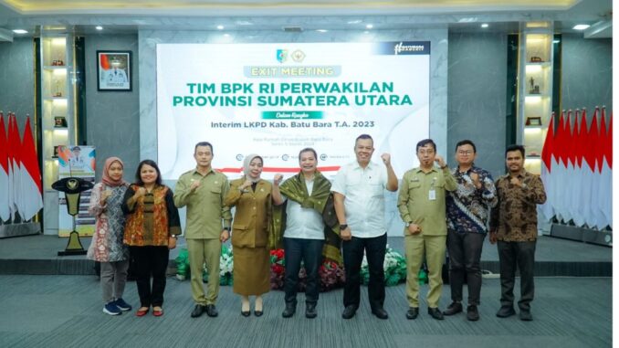 Pj. Bupati Nizhamul ssat menerima Exit Meeting BPK RI atas Pemeriksaan Interim LKPD Batu Bara.
