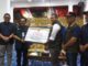 BNPB Pusat saat penyerahan bantuan kepada Pemda Tanah Datar.