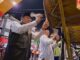 Bukittinggi bertakbir diikuti ribuan umat Islam di meriahkan dengan tambua tasa dan obor.