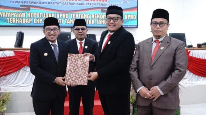 DPRD Kabupaten Tanah Datar gelar Rapat Paripurna penyampaian keputusan DPRD tentang rekomendasi DPRD terhadap LKPj Bupati Tanah Datar tahun 2023.