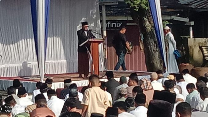 Ribuan masyarakat Batusangkar ikuti Shalat Idul Fitri 1445 H di Lapangan Cindua Mato.