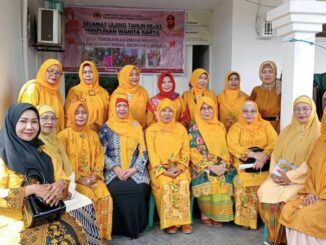 Suasana Charity Shop di perayaan Harlah ke-43 Himpunan Wanita Karya Sumatera Barat. (Dok. Istimewa)