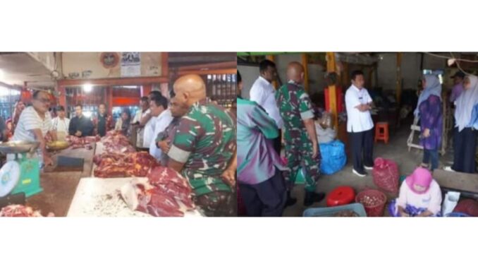 TPID Bukittinggi saat melakukan monitoring harga pasar.