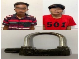 Dua pelaku pencurian timbangan digital.