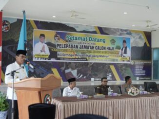 Pelepasan 322 JCH Limapuluh Kota menuju Embarkasi Padang.