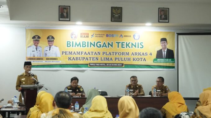 Pembukaan Bimtek ARKAS 2024 oleh Bupati Safaruddin.