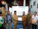 Penyerahan bantuan sebesar Rp 100 Juta dan pakaian baru senilai Rp 20 juta untuk korban bencana di Tanah Datar.