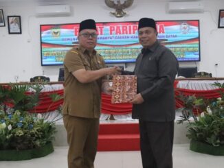 Rapat Paripurna DPRD Tanah Datar jawaban bupati terhadap pandangan umum fraksi.