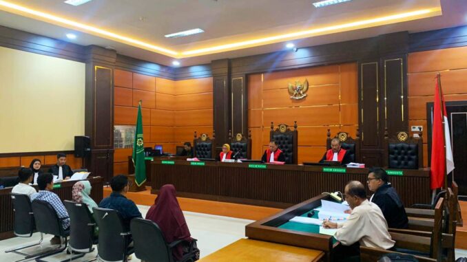 Sidang Korupsi dengan Terdakwa Gannoffahlis, SH Mantan Direktur PT. WWS.