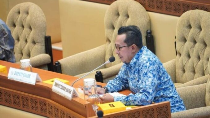 Bupati Eka Putra menghadiri rapat RPD bersama Komisi II DPR RI.