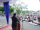 Bupati Eka Putra sedang memberikan sambutan.