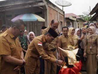 Bupati Safaruddin membuka kegiatan pengukuran dan intervensi serentak pencegahan stunting.