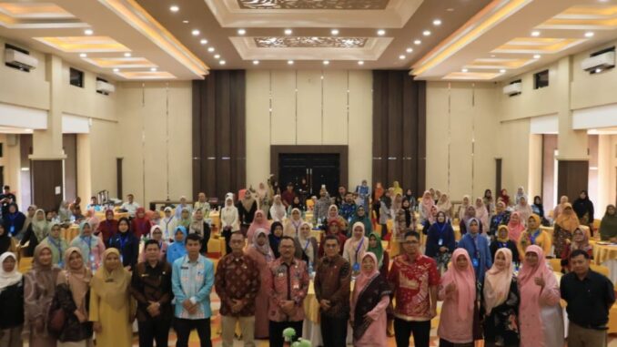 Kegiatan Sosialisasi dan Bimtek Implementasi Perizinan Berusaha Berbasis Resiko dan Pengawasan Perizinan Berusaha Berbasis Resiko Kepala Pelaku Usaha.