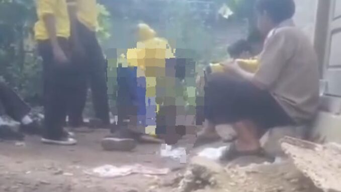 Kejadian perundungan antar pelajar di Pessel.